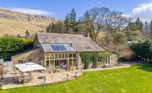 Haus in Westmorland and Furness, England 1