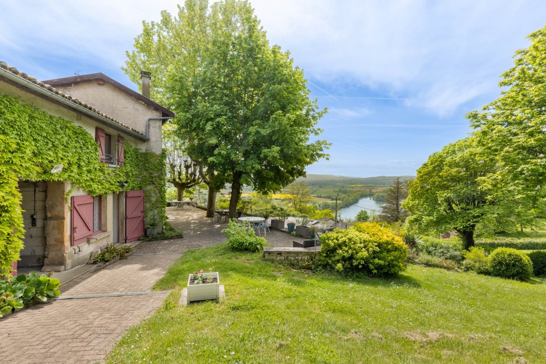 Estate in Est, Trevoux, France 3 - 17779355