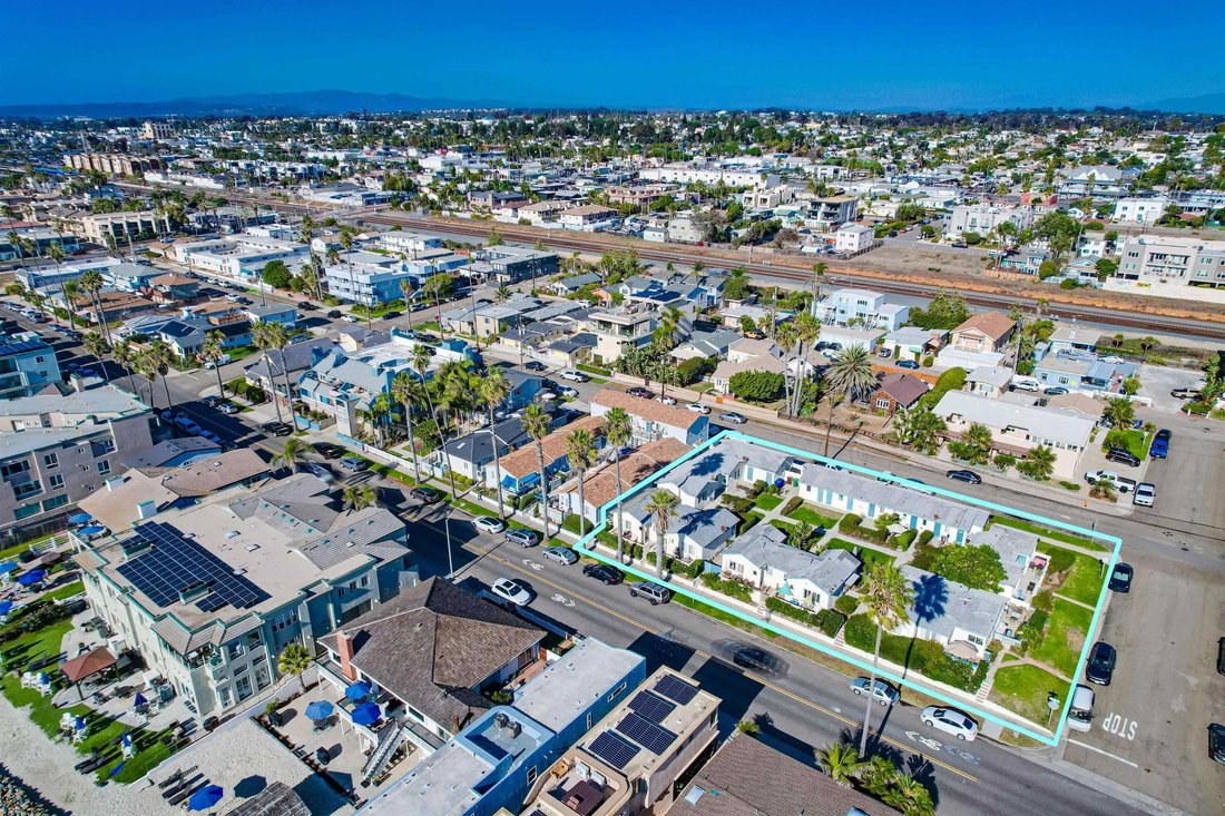 Oceanside, California, United States 5 - 17781746