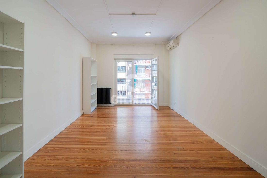 Apartment in Chamberi, Madrid, Spain 4 - 17778614
