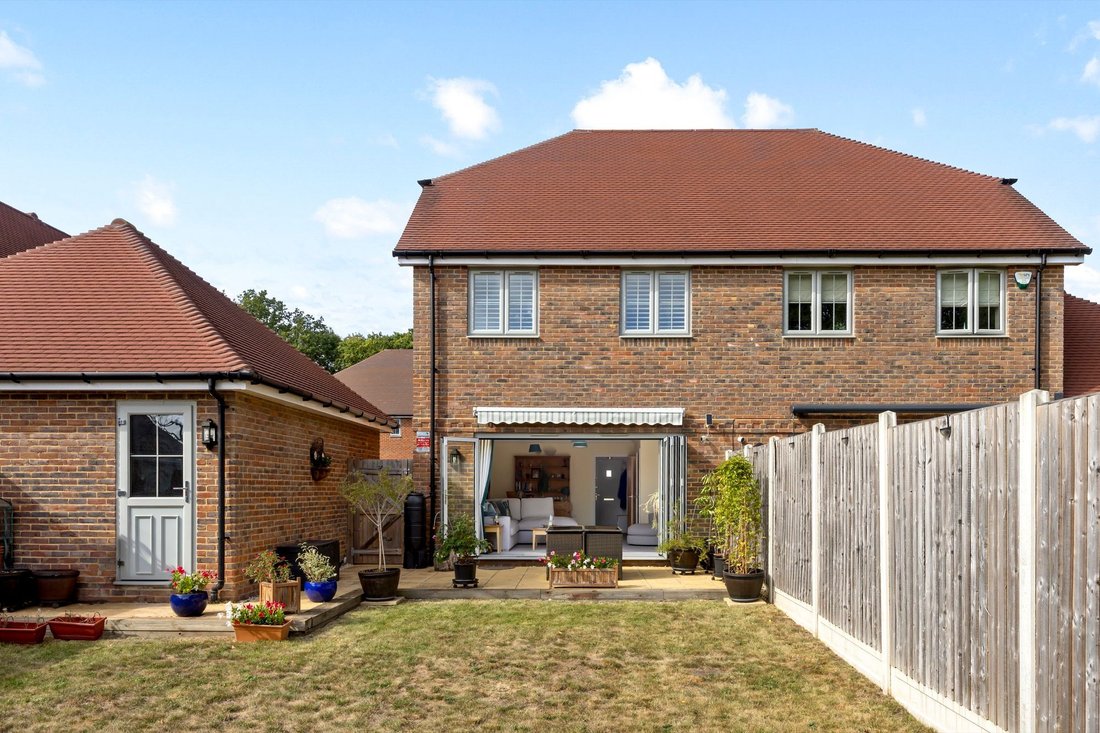 House in Okehurst, Billingshurst, England 3 - 17782647