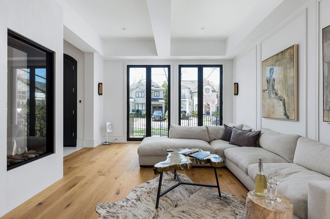 House in Toronto, Ontario, Canada 4 - 17779776