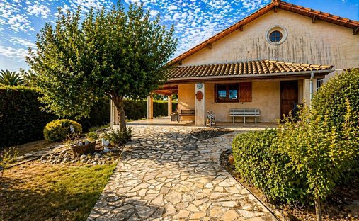 Casa a Pomerols, Occitania, Francia 1