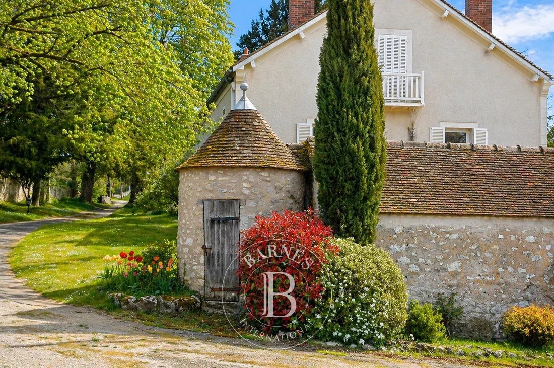 House in Sainte-Colombe, Ile-de-France, France 5 - 17780130