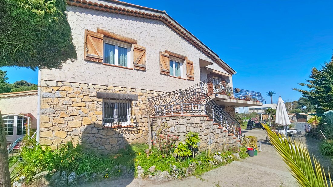 House in Bois Fleuri-Chevre d'Or-Saint Philippe, Biot, France 5 - 17779426