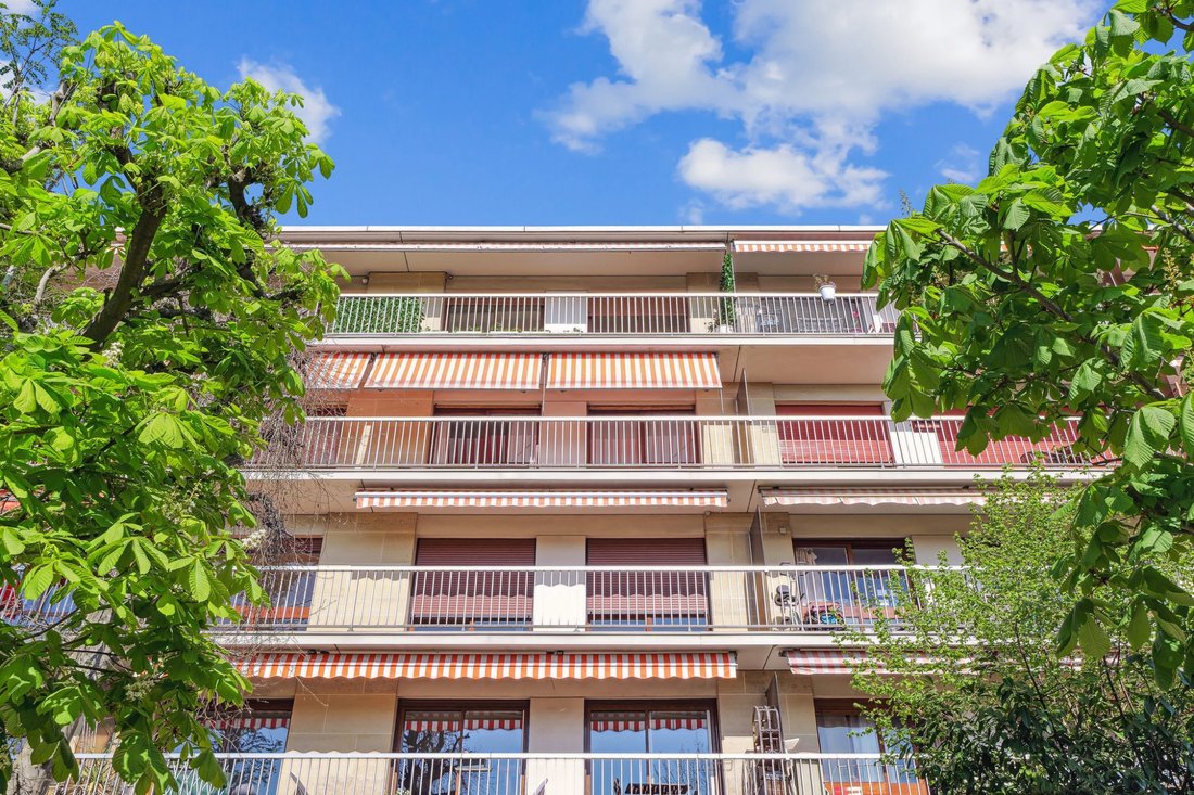 Apartment in Nogent-sur-Marne, Ile-de-France, France 1 - 17783704