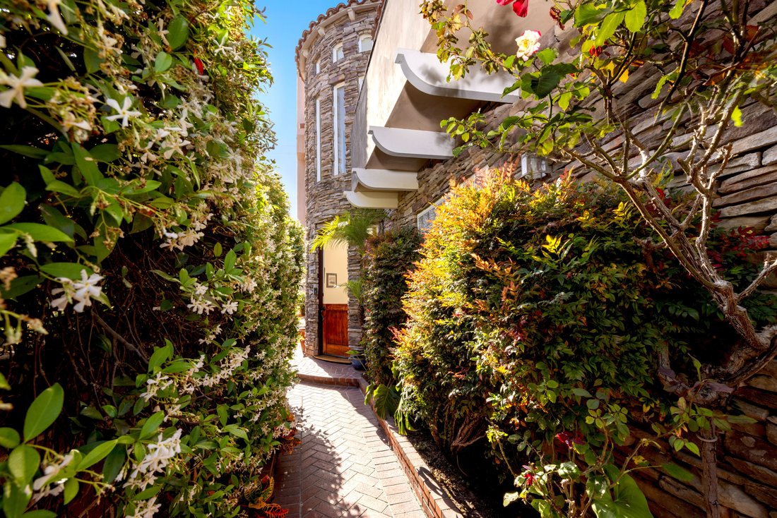 House in Signal Hill, California, United States 5 - 17780570