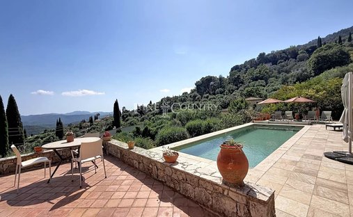 Landhaus in Spéracèdes, Provence-Alpes-Côte d'Azur, Frankreich 1