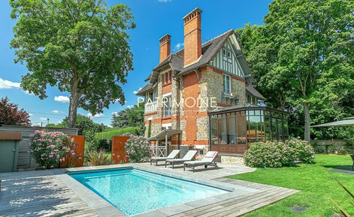 Villa in Les Bords de Seine, Soisy-sur-Seine, France 1