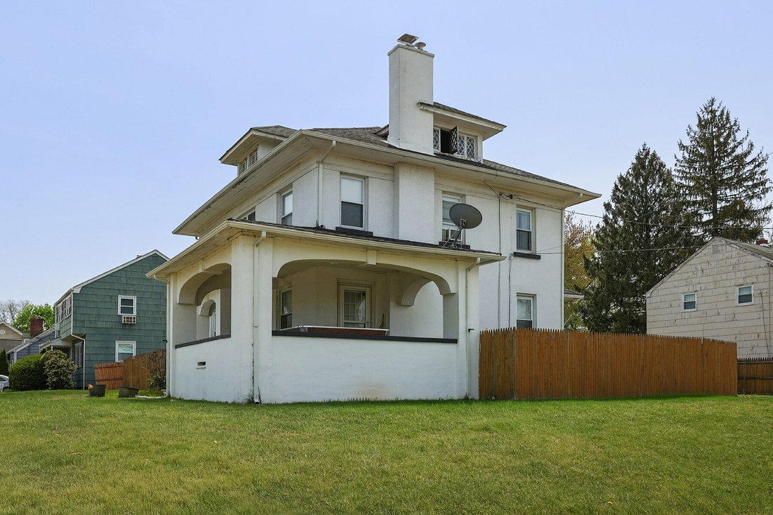 House in Green Brook Township, New Jersey, United States 2 - 17779568