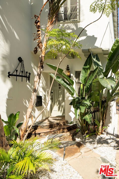 Los Angeles, California, United States 1 - 17779003