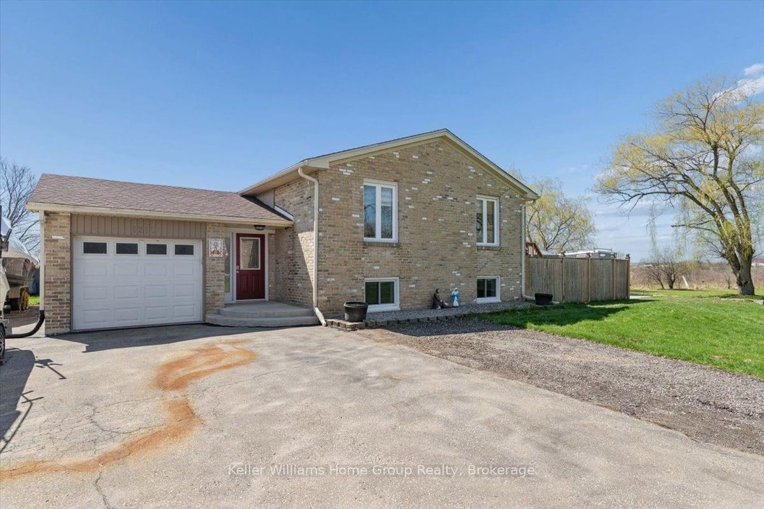 House in Hamilton, Ontario, Canada 4 - 17780376