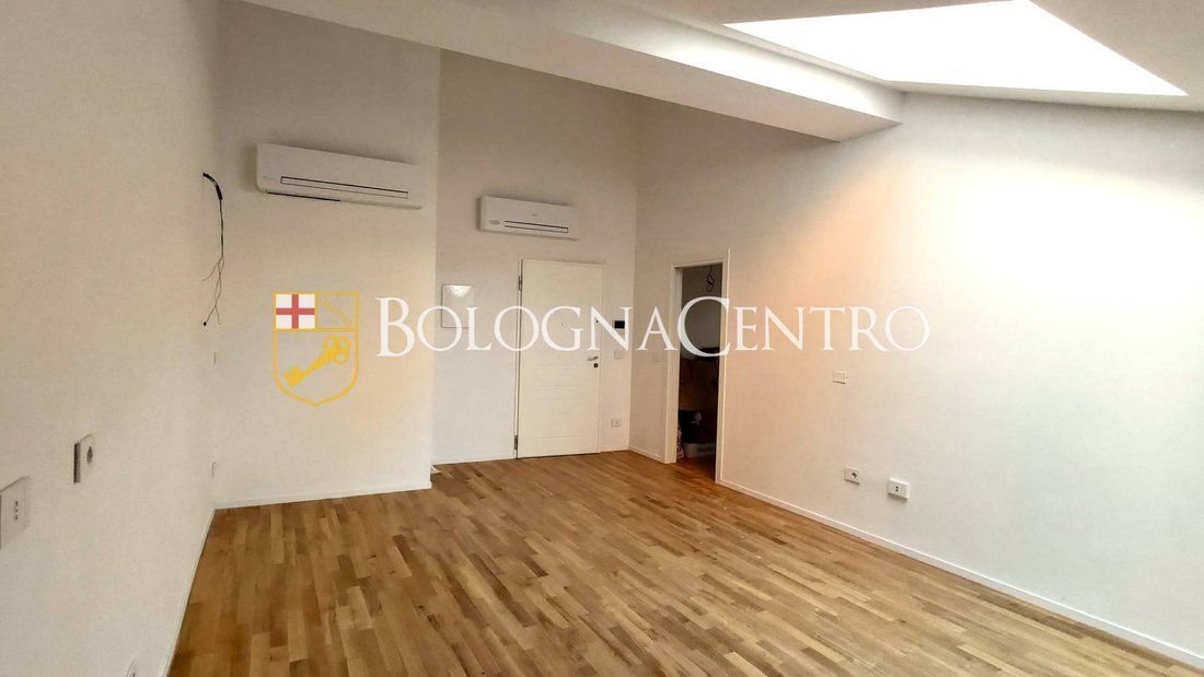 Apartment in Historic Center, Bologna, Italy 5 - 16652025