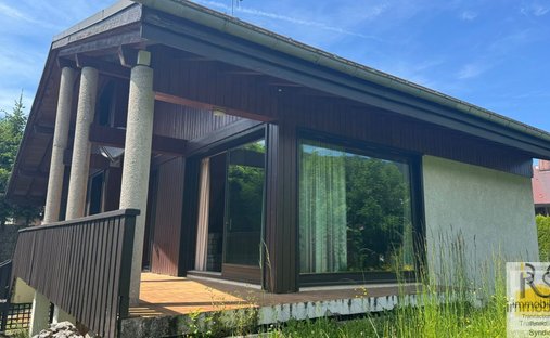 Chalet in Arâches-la-Frasse, Auvergne-Rhône-Alpes, France 1