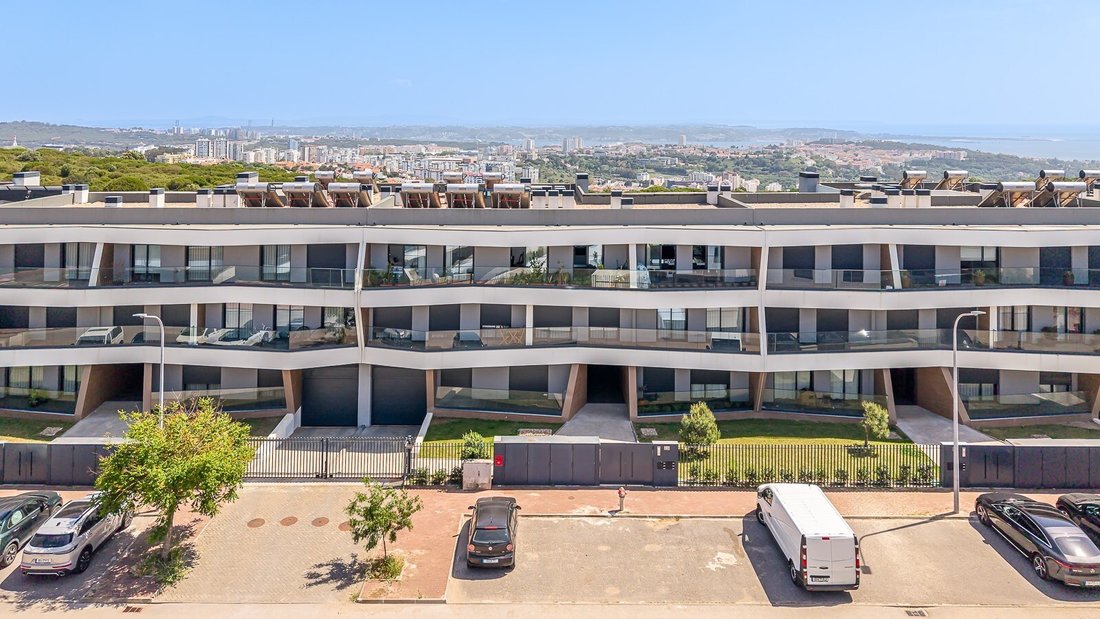 Apartment in Venteira, Lisbon, Portugal 1 - 17780496