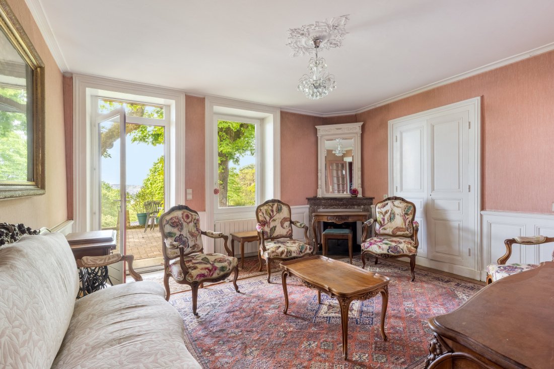 Estate in Est, Trevoux, France 5 - 17779355