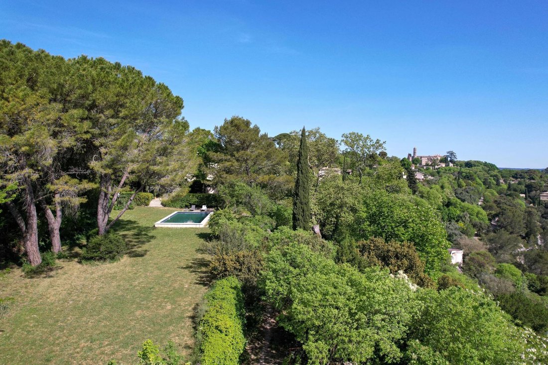 Estate in Uzès, Occitania, France 3 - 17779937