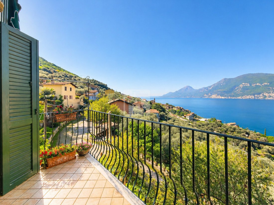 Apartment in Brenzone sul Garda, Veneto, Italy 1 - 17783039