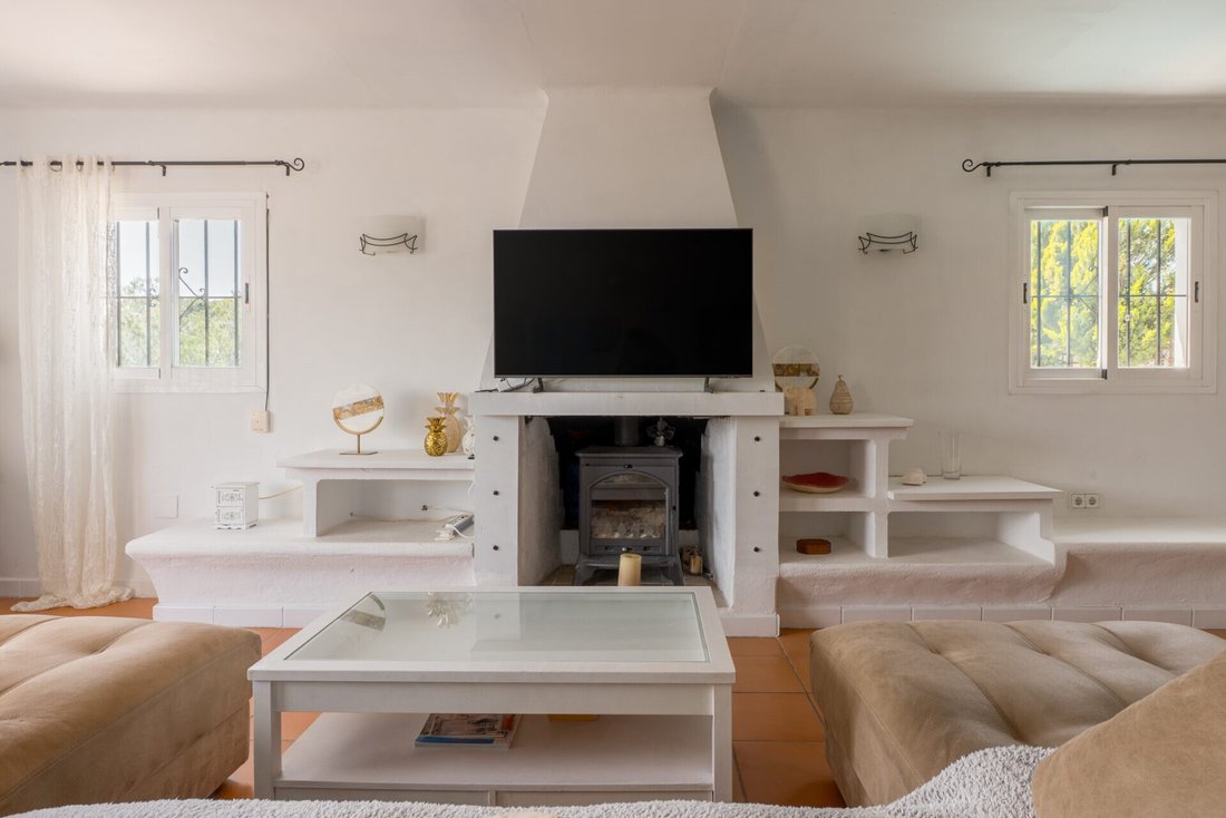 Villa in Cala Llonga, Ibiza, Santa Eularia des Riu, Balearic Islands 5 - 17643448