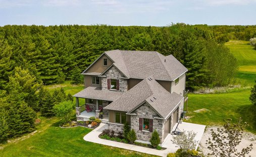 House in Durham, Ontario, Canada 1