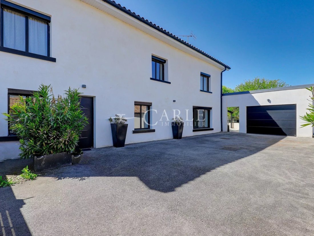 House in Pusignan, Auvergne-Rhône-Alpes, France 1 - 17778650