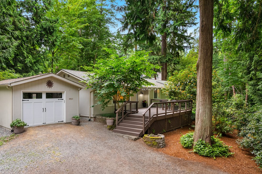 Bainbridge Island, Washington, United States 1 - 17779505