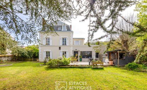 Villa in Mezieres-sur-Seine, Ile-de-France, France 1