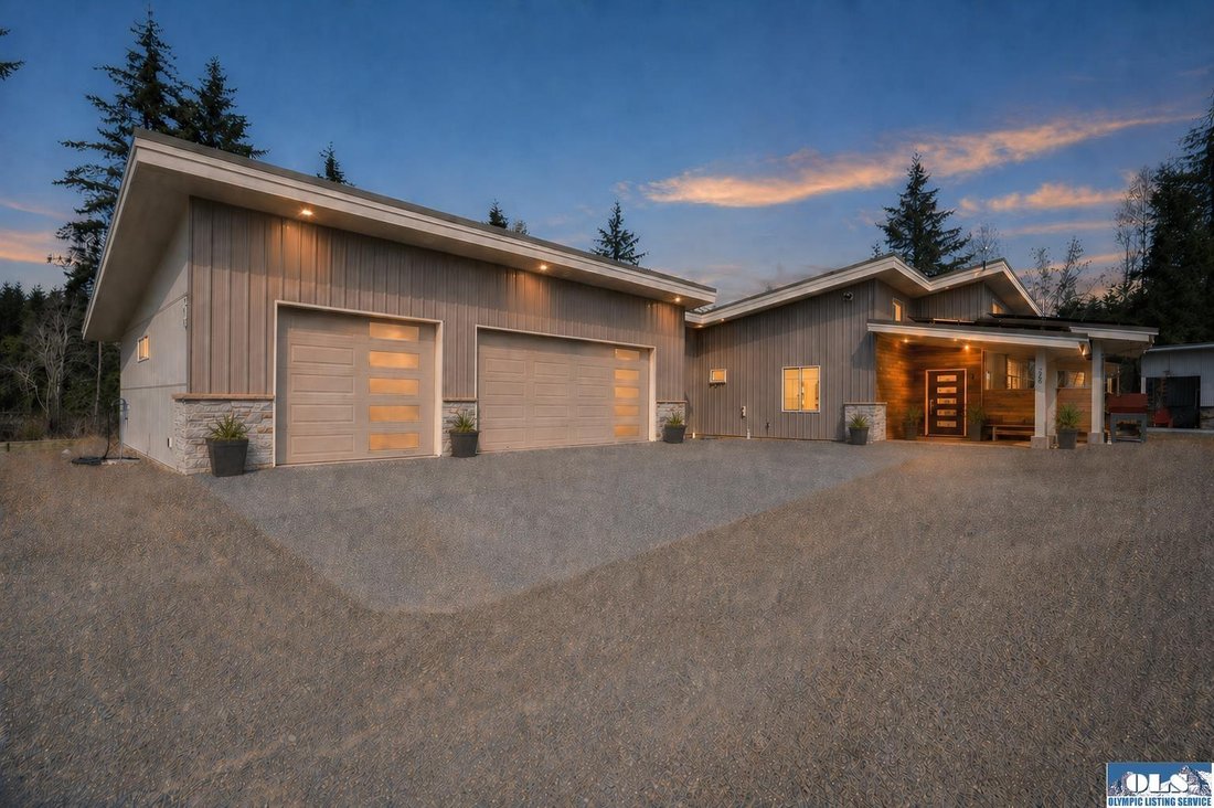 House in Port Angeles, Washington, United States 4 - 17762514