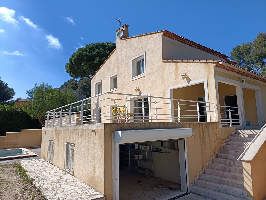 Villa in Coste Chaude-Mauveou, La Seyne-sur-Mer, France 1 - 17667766
