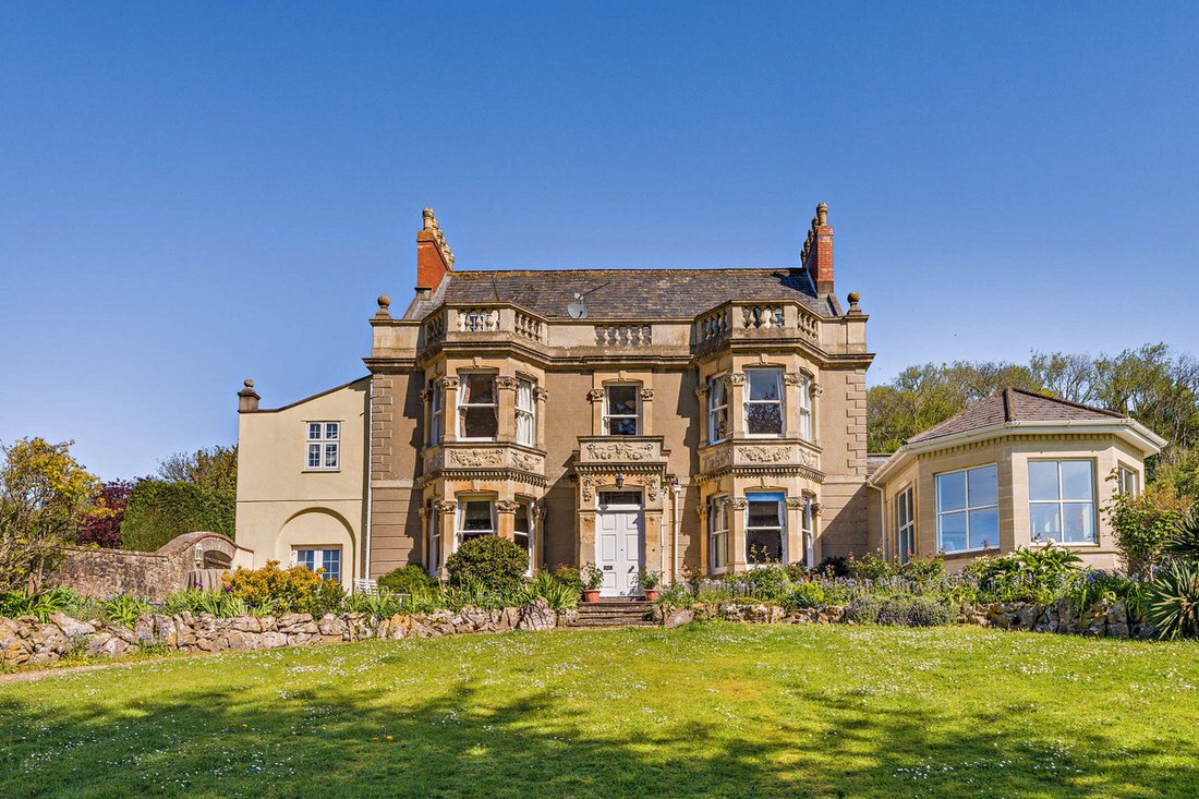 House in Cross, England 1 - 17449593