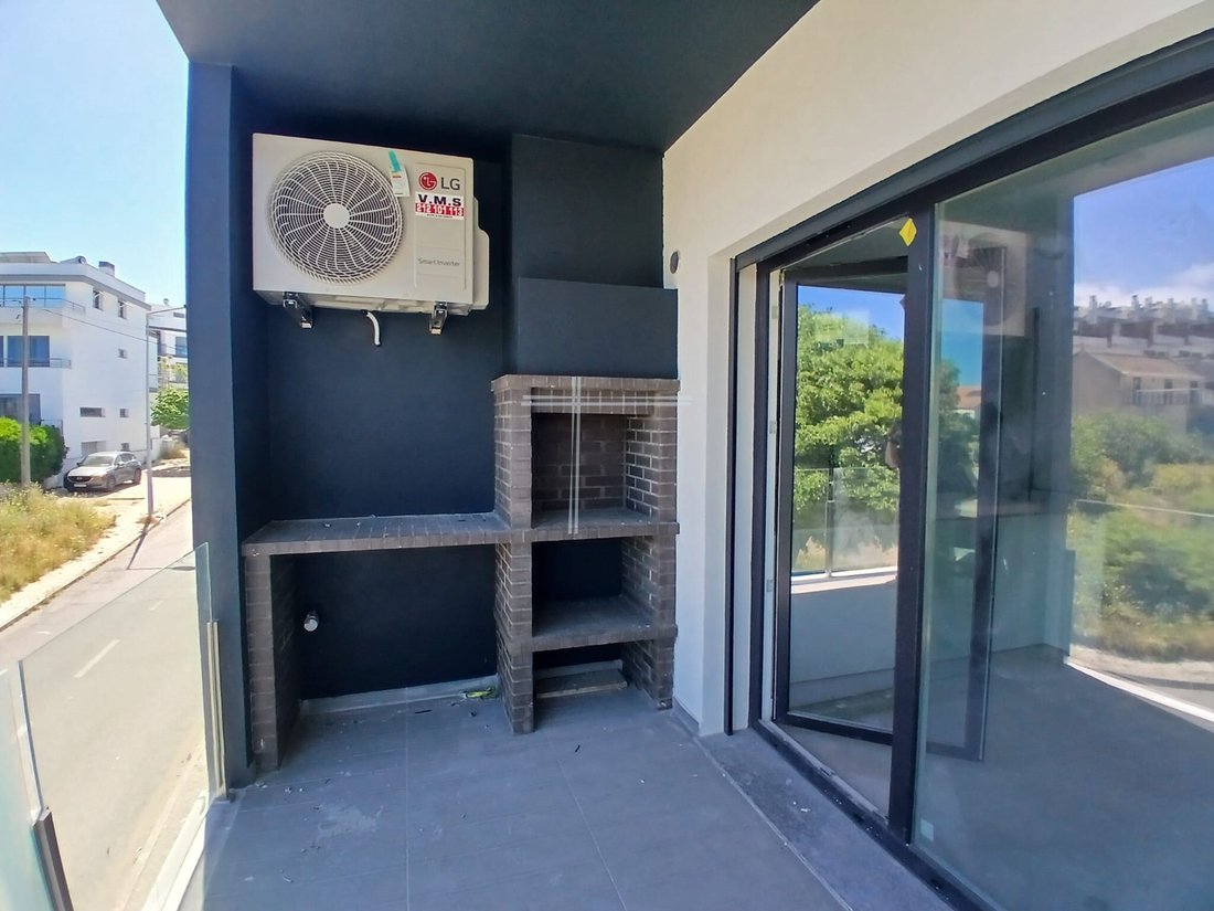 Apartment in Charneca de Caparica e Sobreda, Setubal, Portugal 2 - 17494864