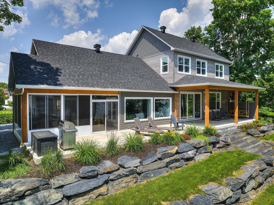 House in Magog, Quebec, Canada 1 - 16459418