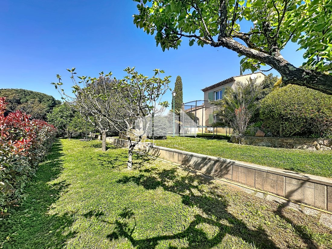 House in Nord Est, Bormes-les-Mimosas, France 2 - 17779364