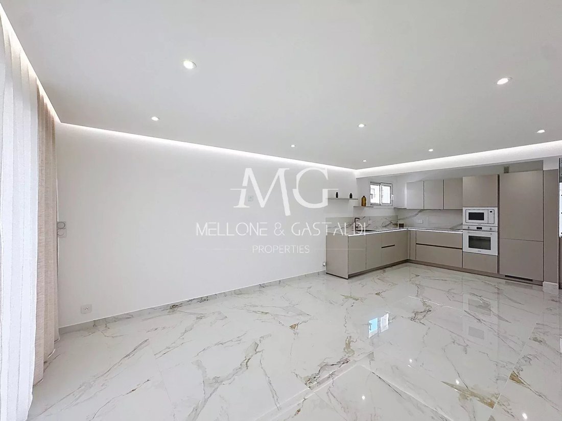 Appartamento a Cannes, Provenza-Alpi-Costa Azzurra, Francia 4 - 17779973