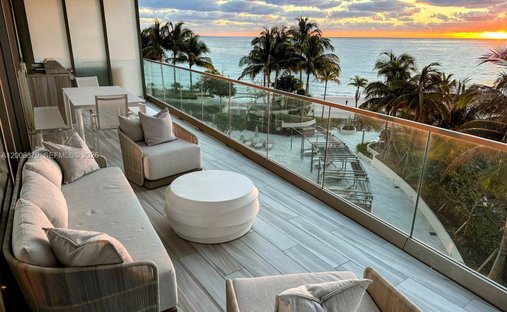 Condo in Sunny Isles Beach, Florida, United States 1
