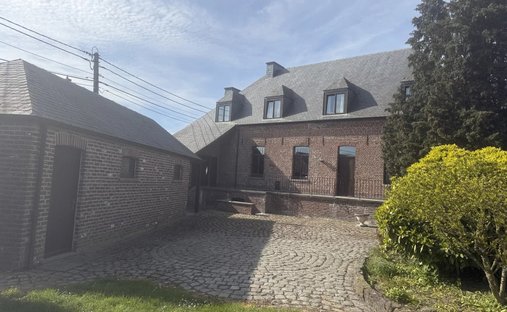 Estate in Frasnes-lez-Anvaing, Wallonia, Belgium 1