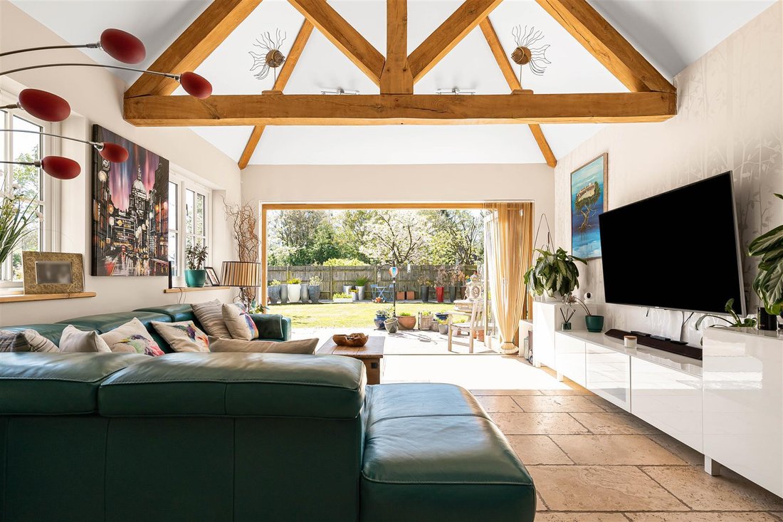 House in Bishop's Stortford, England 2 - 17778695