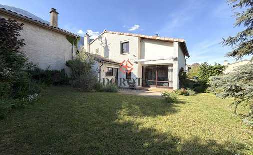 Haus in Biviers, Auvergne-Rhone-Alpen, Frankreich 1