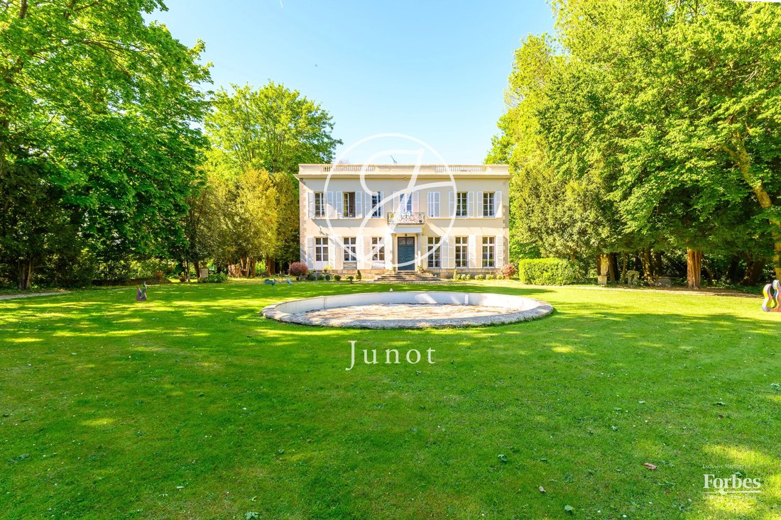 Estate in Centre Est, Provins, France 1 - 17778615