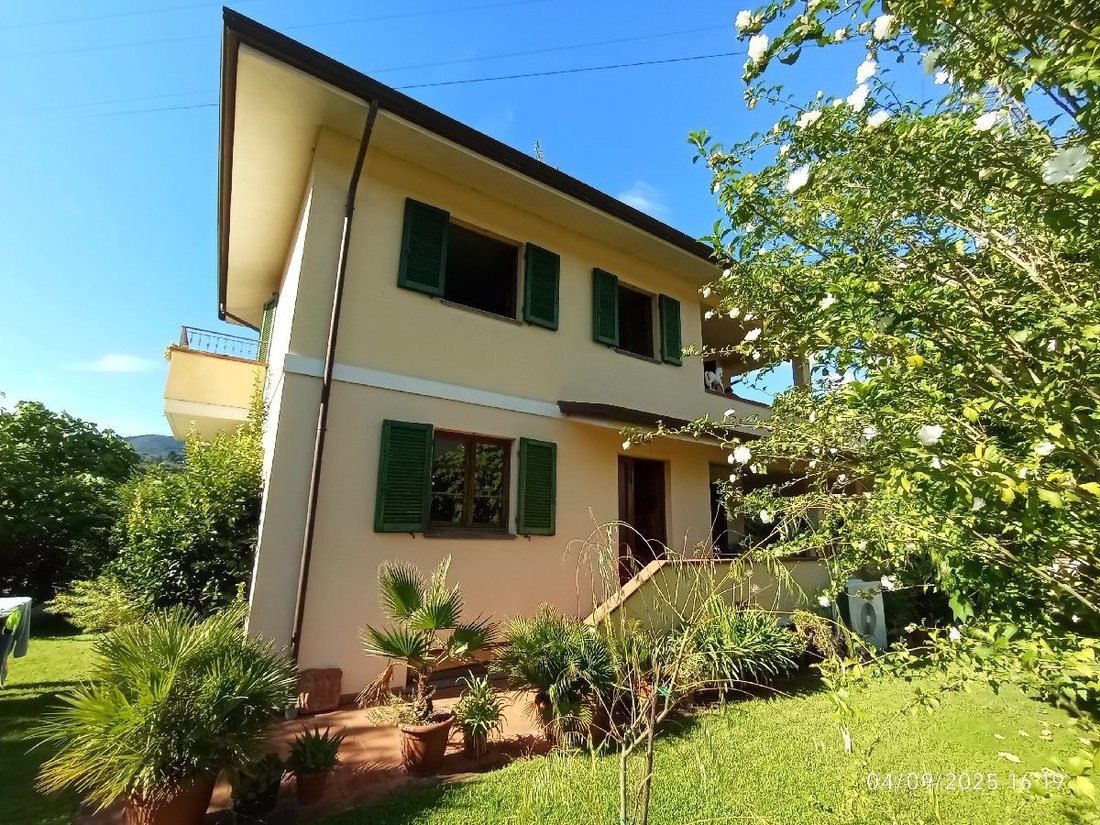 Villa in Camaiore, Tuscany, Italy 1 - 17779587