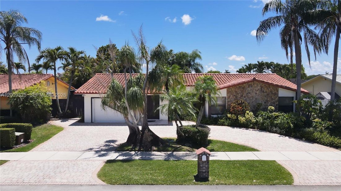 Maison à Miami, Floride, États-Unis 1 - 17781380