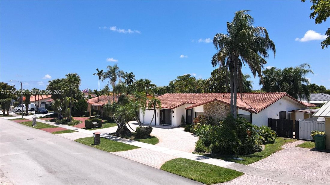 Maison à Miami, Floride, États-Unis 2 - 17781380
