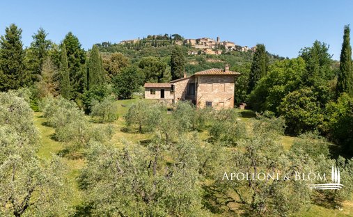 House in Montepulciano, Tuscany, Italy 1