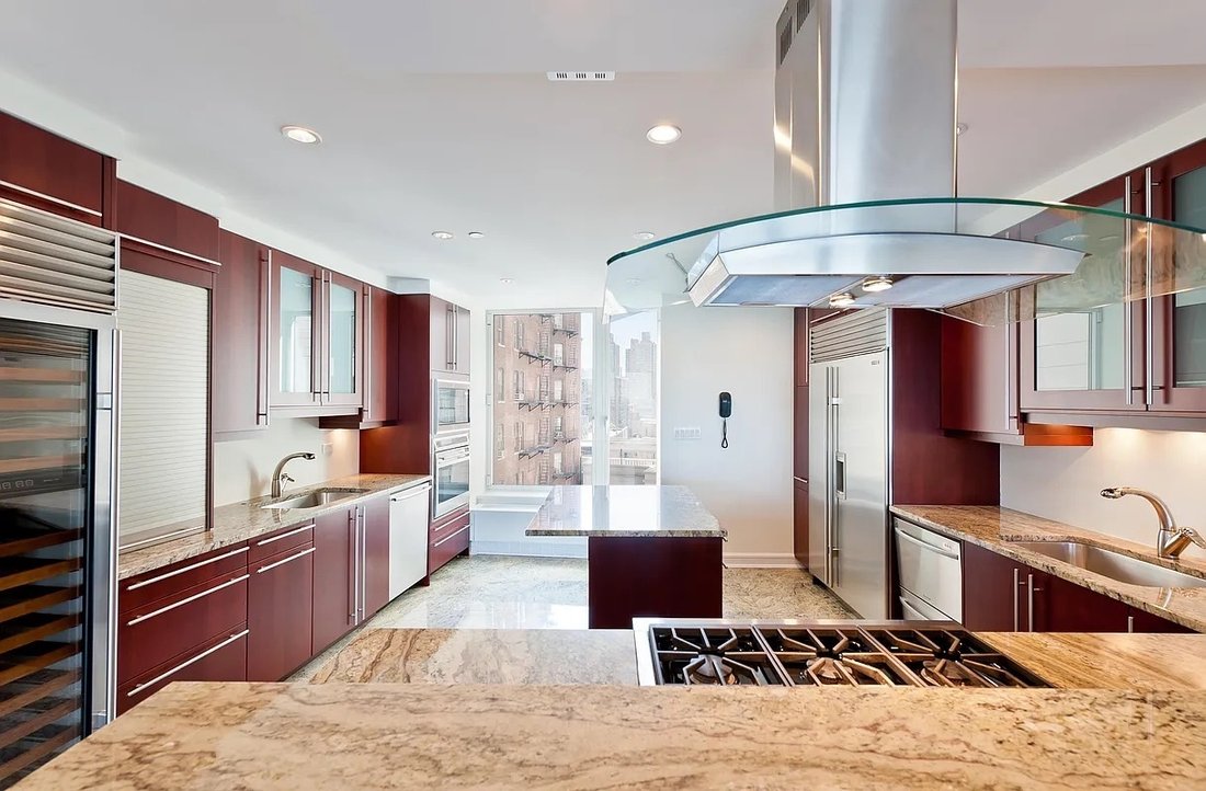 Condo in New York, New York, United States 4 - 17782660