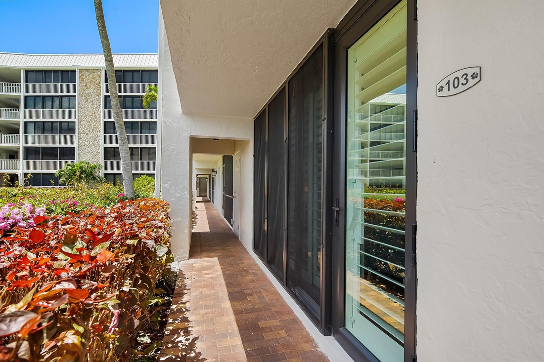 Condo in Naples, Florida, United States 3 - 17783730