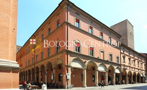Apartment in Historic Center, Bologna, Italy 1