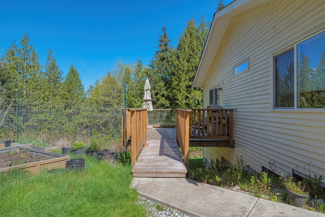 House in Sechelt, British Columbia, Canada 4 - 17780612