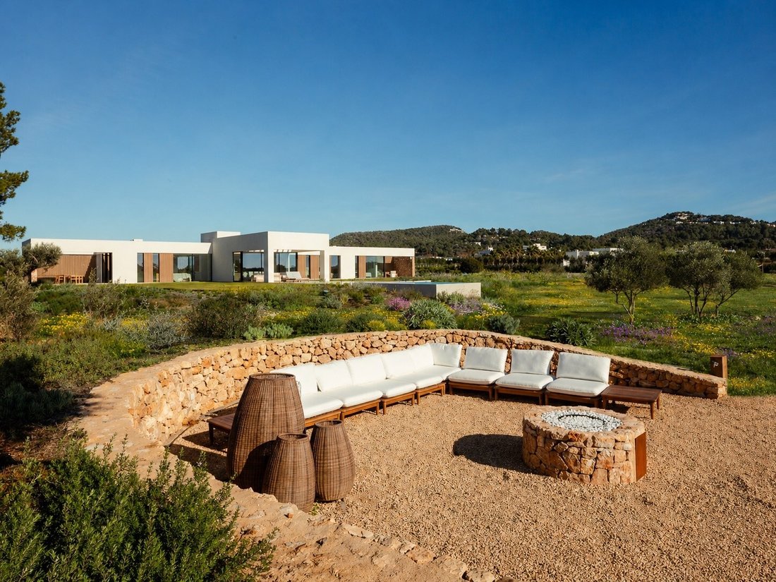 Villa in Santa Eularia des Riu, Balearic Islands, Spain 4 - 17730999