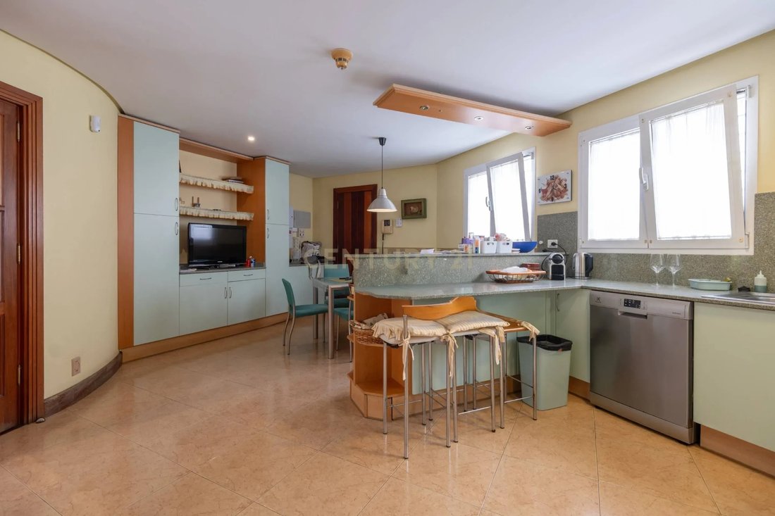 Apartment in Ciudad Jardin, Las Palmas de Gran Canaria, Spain 2 - 17782491