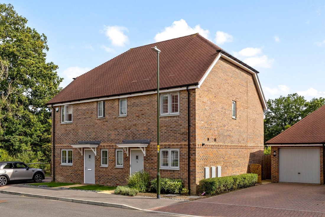 House in Okehurst, Billingshurst, England 1 - 17782647